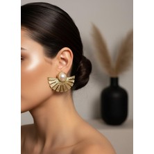Toka Delisi Kadın Trend Modern Line El Yapımı Gold Incili Küpe