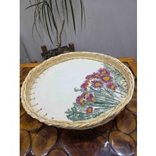 Atolye Okyanus El Yapımı Rattan Örgü Detaylı Seramik Tepsi – Çiçek Desenli Bohem Sunum Tepsisi