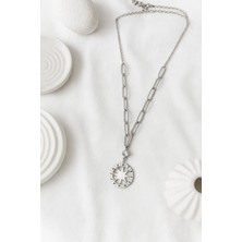 Çelik Takı Zırkon Taş Detaylı Madalyon Burç Çelık Kolye