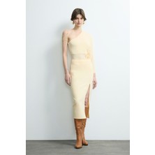 Love My Body Moda Tutkusu Yırtmaç Detaylı Etek Vanilya 127M2219000