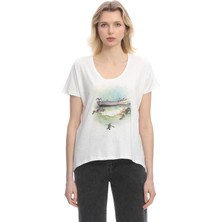 Avoria Doğa Dostu Organik Pamuk Deniz ve Yaban Hayatı Baskılı Bisiklet Yaka Kadın Tişört– Beyaz