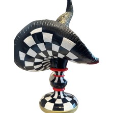 İki Cadı Tasarım Cadı Şapkası Kaideli Heykel