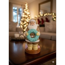 İki Cadı Tasarım Noel Baba Çelenk Detaylı Biblo Polyester Ev Dekor, 17X9CM
