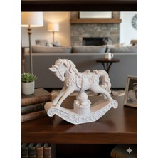 İki Cadı Tasarım Sallanan At Biblo 2026 Büyük Boy Polyester Yılbaşı Ev Dekor, 23X20CM