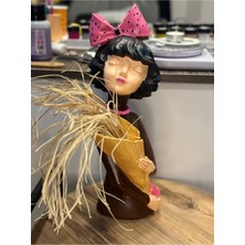 İki Cadı Tasarım Buket Tutan Kız