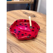 İki Cadı Tasarım El Yapımı Seramik Kırmızı Dudak Küllük