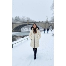 Hugglii Sınır Tanımayan Sıcaklık: Extreme Soğuk Montu L Beden Beyaz Renkli Kadınlar İçin Özel Tasarım