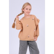 Perendi Kız Çocuk Fırfır Detaylı Çiçek Işlemeli Şardonlu Oversize Sweatshirt - Toprak