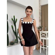 Faylora Melenza Alyosa Çiçek Detaylı Elbise