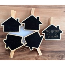 MYK Hediye ve Sanat Atölyesi Mandallı Ahşap Kara Tahta 4’lü Paket – 7x7 cm Silinebilir Mini Notluk | Lazer Baskı Seçenekli Dekoratif Tahta