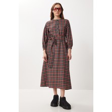 Happiness İstanbul Kuşaklı Kareli Kloş Dokuma Elbise LNT0018 Antrasit Kırmızı