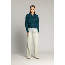 Nisan Triko Düğme Detaylı Triko Kazak