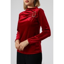 Sabr Kadife Yarım Balıkçı Yaka Tokalı Bluz – Zarif & Şık Kadın Bluz