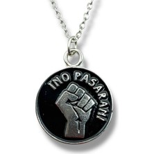 “no Pasarán” Yazılı Yumruk Figürlü Siyah Unisex Kolye – Direniş, Cesaret ve Özgürlük Simgesi