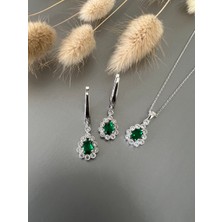 Zeta Jewel Gümüş Zümrüt Damla Taşlı Sallantılı Küpe ve Kolye Seti-Hediye Kutulu