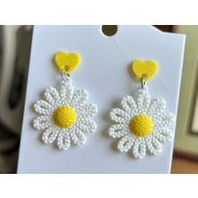 ADA 3D Sarı Kalpli Örgü Görünümlü Papatya Küpe Çifti - Bahar Tazeliği Daisy Temalı Zarif Aksesuar