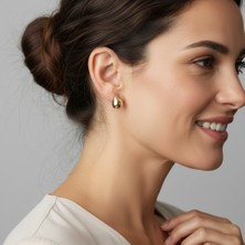 PIEDORA GOLD 14 Ayar Altın Top Küpe | Klasik ve Zamansız Çivili Tasarım