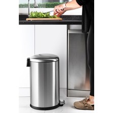 Özbience Şık Krom Kapaklı 30L Çöp Kovası, Siyah Iç Kısım, Dayanıklı ve Kullanışlı