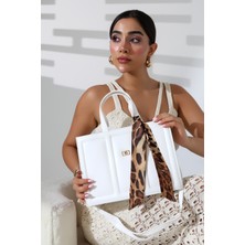 Moda Lime Kadın Beyaz Renkli Modern Tasarımlı Deri Görünümlü Fular Detaylı Omuz ve El Çantası