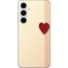 TechTree Samsung Galaxy S24 Fe Uyumlu Krem Zeminli Kırmızı Kalp Baskılı Silikon Kılıf