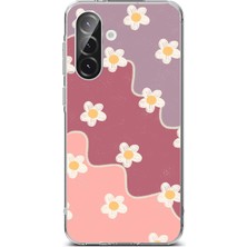 TechTree Samsung Galaxy A56 Uyumlu Gül Kurusu ve Lila Tonlu Dalgalı Papatya Baskılı Silikon Kılıf