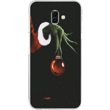 TechTree Samsung Galaxy J6 Plus Uyumlu Grinch Yeşil El ve Kırmızı Yılbaşı Topu Baskılı Silikon Kılıf