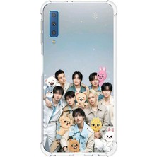 TechTree Samsung Galaxy A7 2018 Uyumlu Tray Kids K-Pop Grubu ve Skzoo Temalı Baskılı Silikon Kılıf