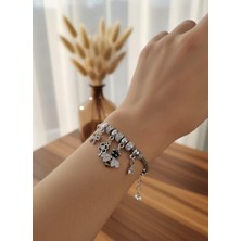 Toka Delisi Silver Charm Bileklik