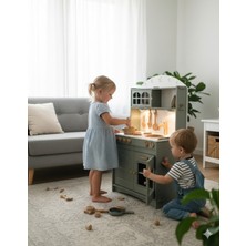 Küçük Mutfak Boyalı Ihlamur Desenli Şık ve Kullanışlı Tasarım