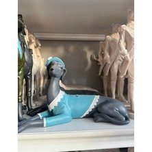 İki Cadı Tasarım Ceketli Şapkalı Köpek Hanım Dekoratif Obje