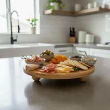 Storemax Bambu Top Ayaklı Yuvarlak Sunumluk – 30CM Çap Seçenekli Doğal Ahşap Servis Tabağı | Peynir, Meze, Kek Standı, Kahvaltı ve Charcuterie Board | Yükseltilmiş Masaüstü Tepsi (30 Cm)