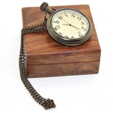 S'82 Ahşap Kutulu Pirinç Köstekli Saat Model 1