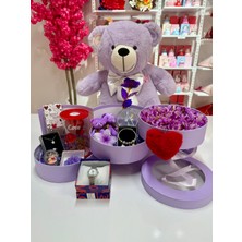 Ayı Evreni Büyük Peluş Ayılı Kat Kat Romantik Hediye Kutusu Mor | Kar Küresi, Çelik Takı Seti, Saat, Peluş Ayıcık | Sevgiliye, Anneye, Doğum Günü, 14 Şubat, Yıldönümü
