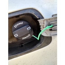 Audi A8 D3 için 8E0201556 Yakıt Kapağı Kolu - K1251