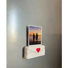 Gisk Design Mektuplu Fotoğraf Stand Magneti | Kalp Detaylı Zarf Tasarım Fotoğraf Tutucu Buzdolabı Magneti