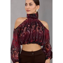 Cemo Paisley Desenli Yüksek Yakalı Omuzları Açıkta Bırakan Kısa Bluz