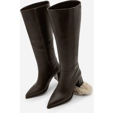 Marjin Kadın Sivri Burun Kalın Topuklu Fermuarsız Topuklu Çizme Runava Kahve