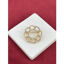 Calista Aksesuar Gümüş Taşlı ve Gold Detaylı Iç Içe Geçmiş Halka Figürlü Gold Broş