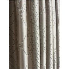 Prizma Desen Gri Çizgili Krem Fon Perde 1/3 Sık Pile