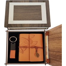 Just Cheap Store Özel Ahşap Kutulu Taba Deri Defter ve Anahtarlık Set