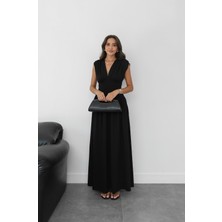 Havoş Siyah Derin V Yaka Belden Oturtmalı Elbise