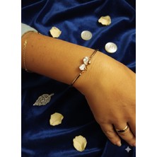 TrendyChic Gold Renk Kelebek Charmlı Ajda Model Kadın Bileklik