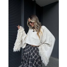 Maison Meda Kadın Bej Püskül Detaylı Oversize Triko Kazak