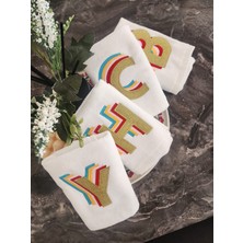 Isme Özel Harf Işlemeli Kadife El Havlusu – Modern Renkli Tasarım