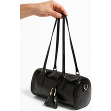 Lorevie Kadın Suni Deri Silindir El ve Omuz Çantası (Charm Detaylı)