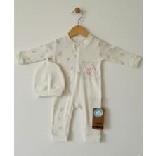 By Bubbles Tuem Baby Pretty Girl Fermuarlı Pamuklu Şapkalı  Desenli Beyaz  Kız Bebek  Tulum 0-3 Ay/ 3-6 Ay / 6/9 Ay