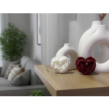Artepieza Ikili El Yapımı Gül Desenli Kalp Soya Mum-Gül Kabartmalı Kalp Tasarım-Gül Desenli Kalp Mum 3*6 cm