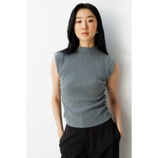 On Triko Yanları Büzgülü Kolsuz Triko Kazak 65355