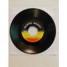 Plakperest Behiye Aksoy – Ayrılmalıyız Artık / Falcı - 1972 Türkiye Basım 45 Lik Plak/kapaksız-2.el