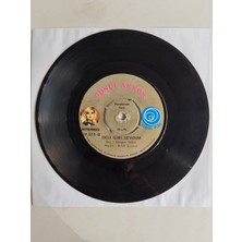 Plakperest Gönül Akkor – Deli Deli / Deli Gibi Sevdim -  1975 Türkiye Basım  45 Lik Plak